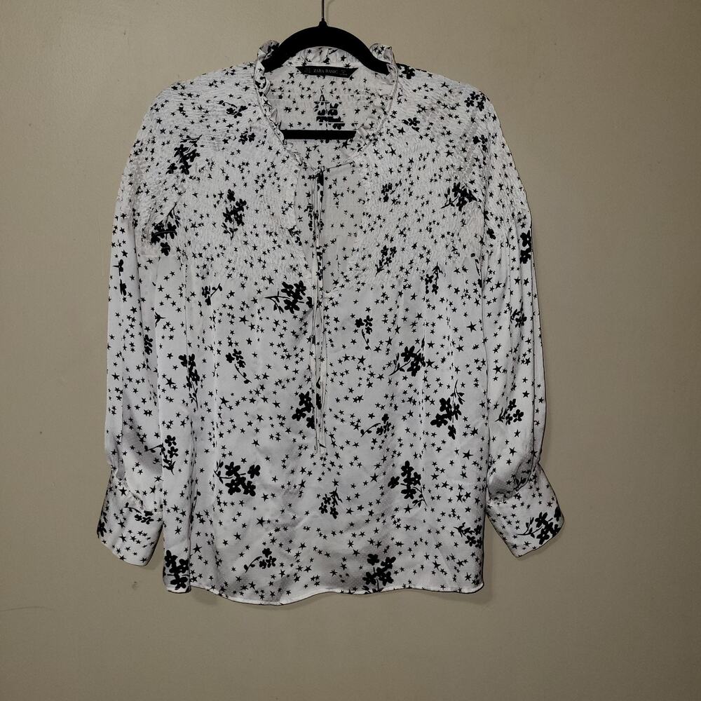 Zara Star Floral Print Tie Front Blouse‎ Size Medium
